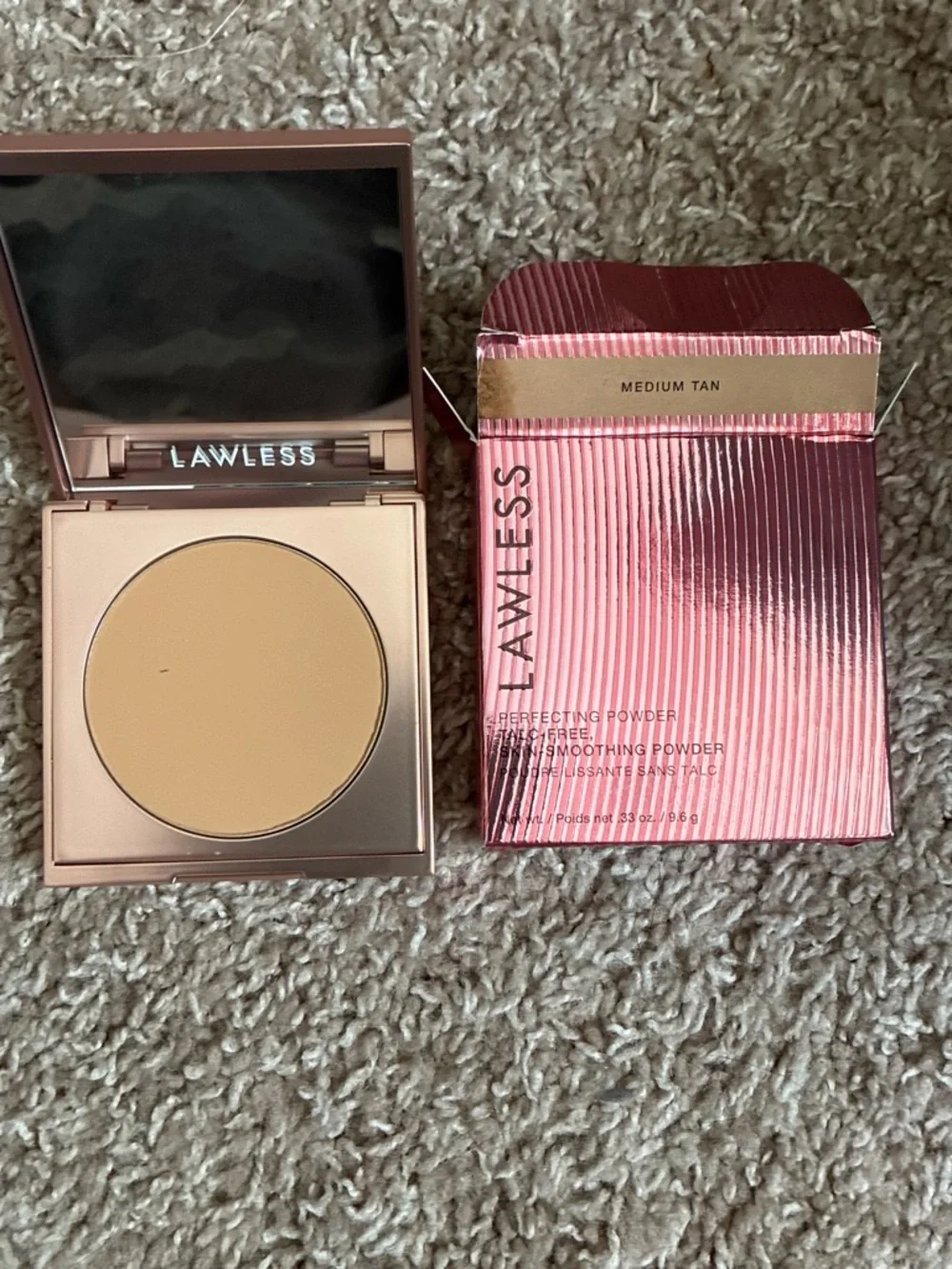 LAWLESS Perfecting Powder - Medium Tan